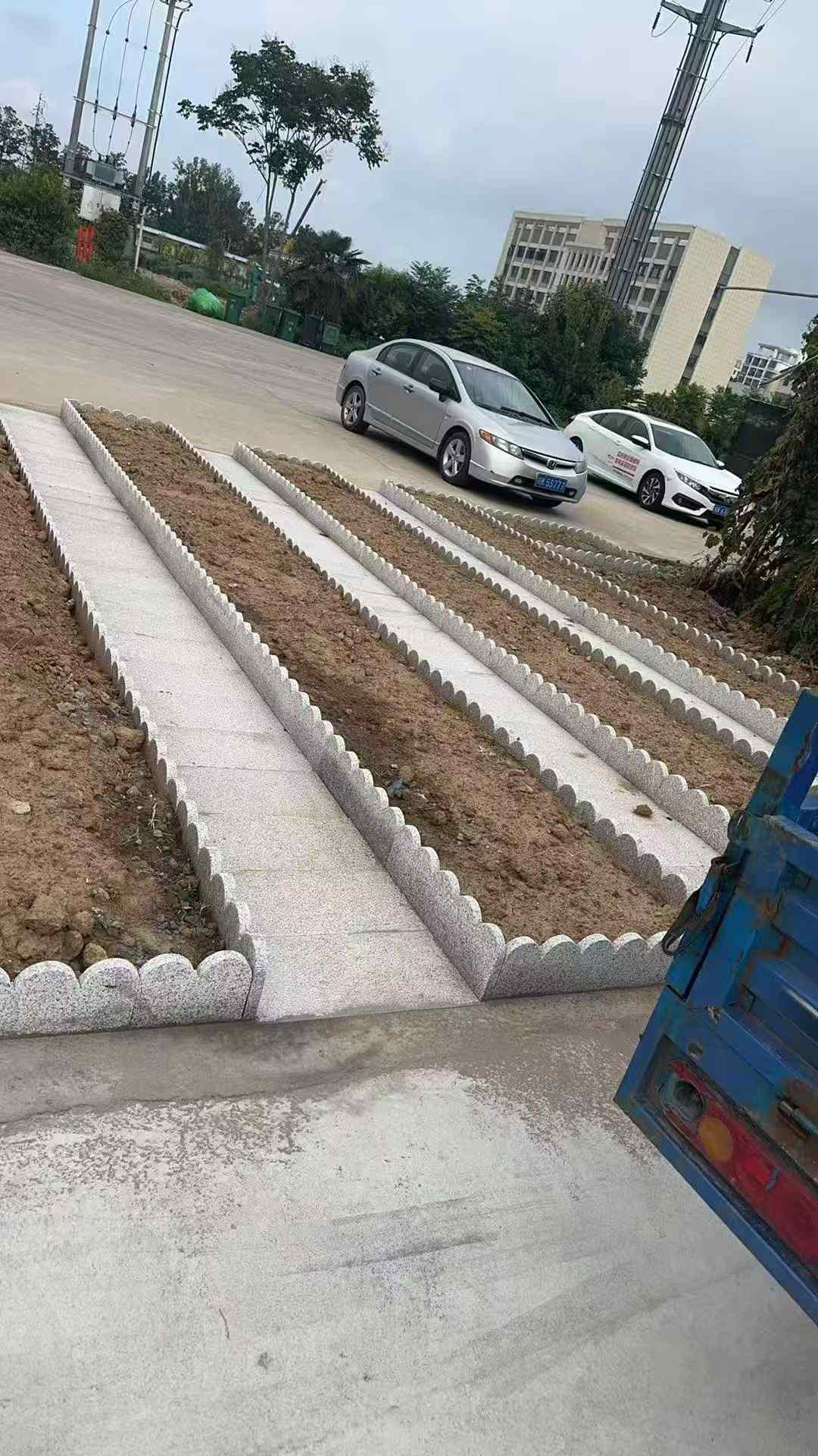 江西芝麻白花边石