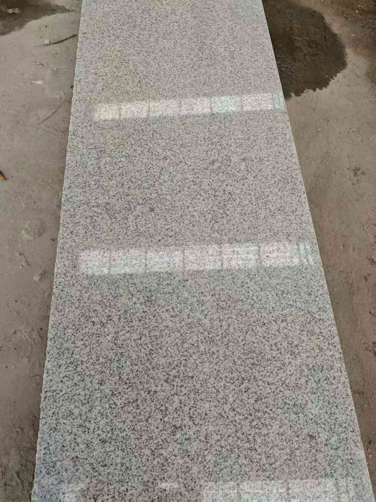 江西芝麻白光面毛板